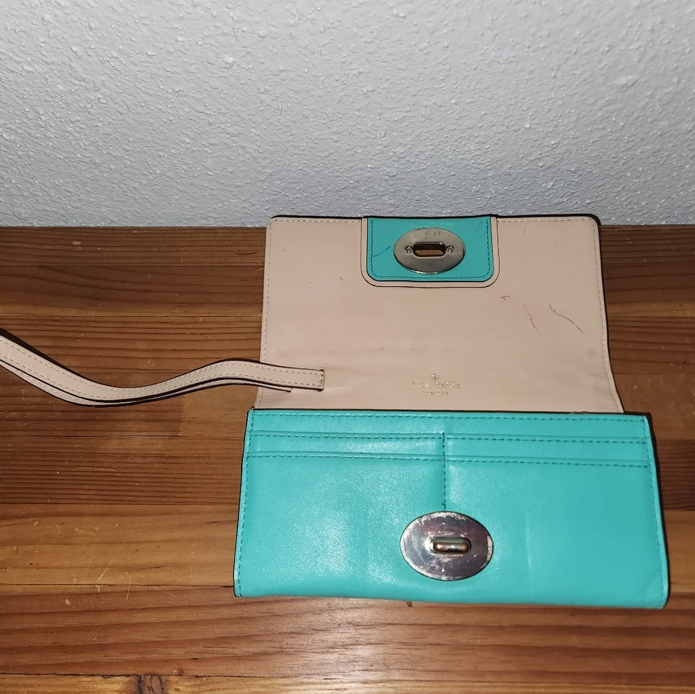 Kate Spade Wallet - Picture 4 of 6